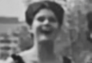 Кадр из фильма-ревю "Экспромт-ревю"