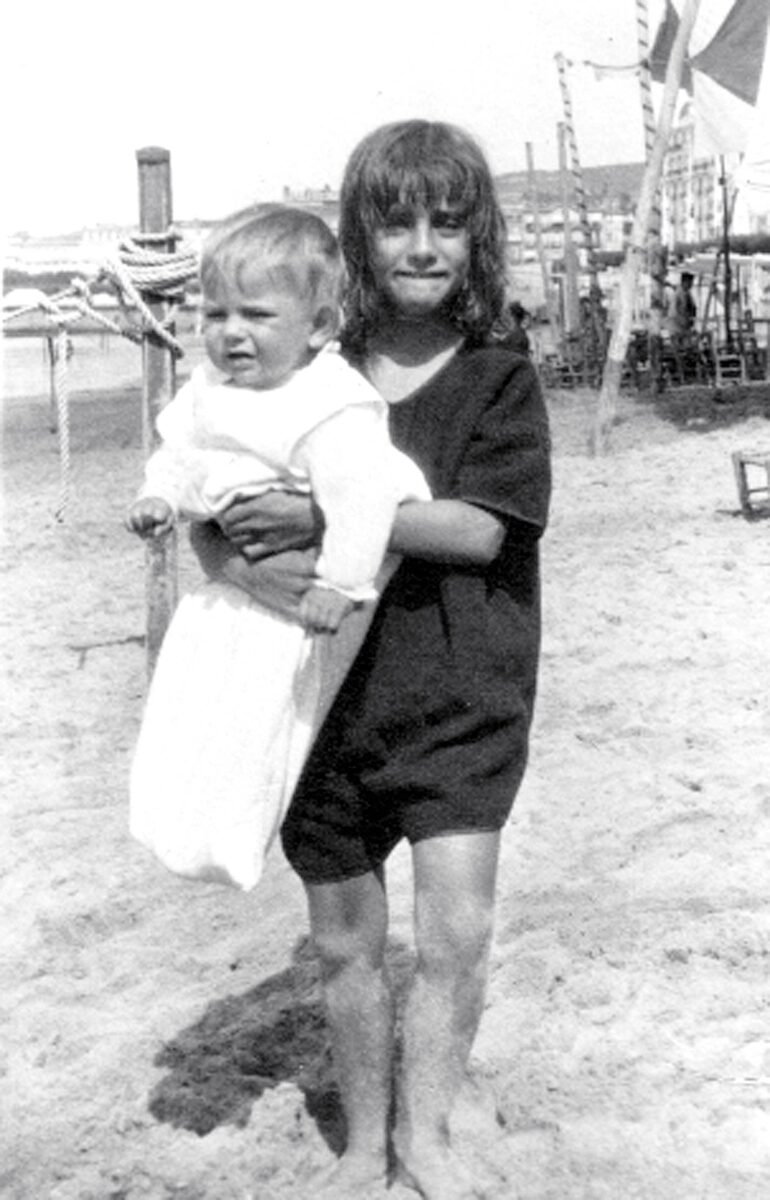 С братом Хулианом