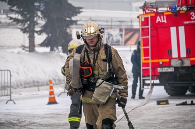    Труд пожарного точно не назовешь легким. Фото: Из личного архива/ Вячеслав Есипенко
