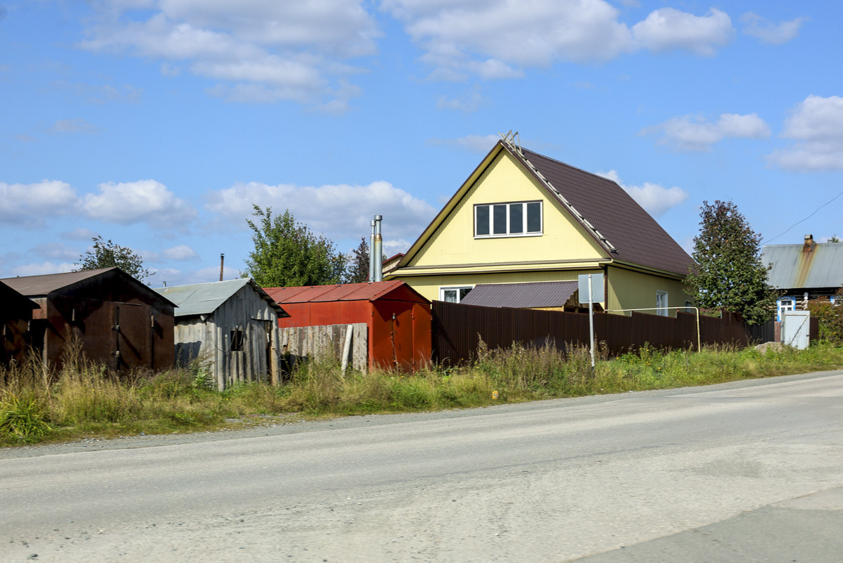 Дом можно купить от 500 тысяч рублей.  Фото: Фото: ФедералПресс / Елена Майорова
