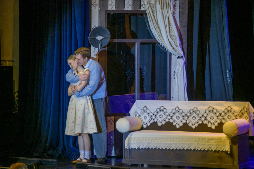 Роль Бориса сыграл Глеб Денисов, а роль его возлюбленной Вероники – Юлия Шеина-Жугавли. 