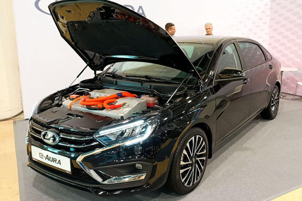 Lada e-Aura