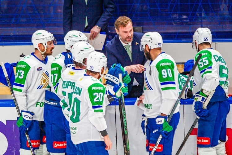    «Салават Юлаев» проиграл во втором матче «Локомотиву» со счётом 1:2.   
Фото: hcsalavat.ru