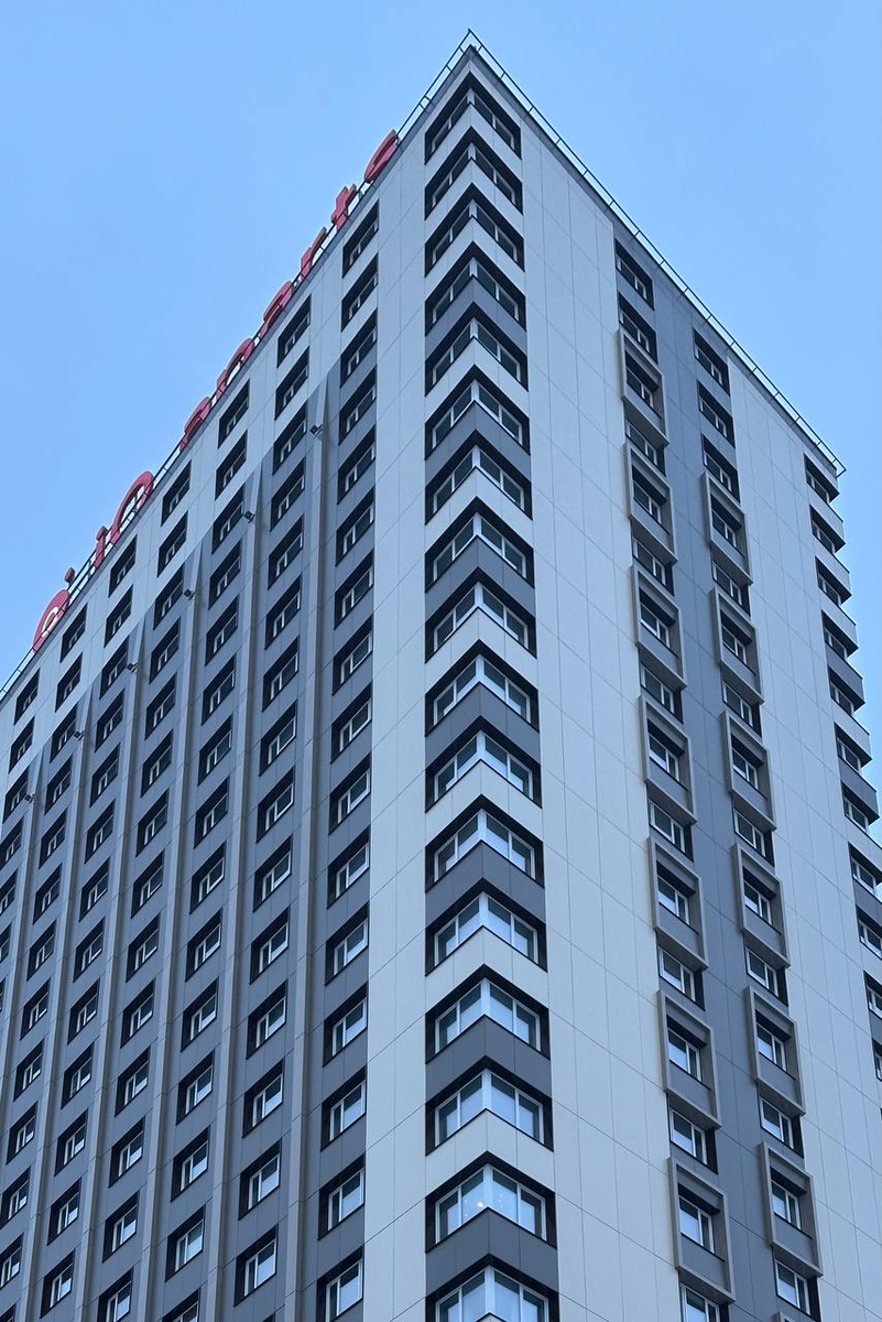 Фасад апартаментов IQ-aparts