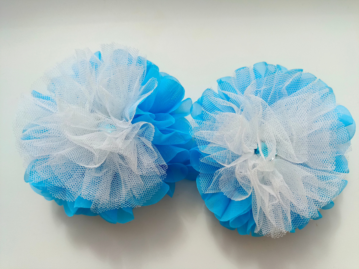 Из ленты складки и фатина