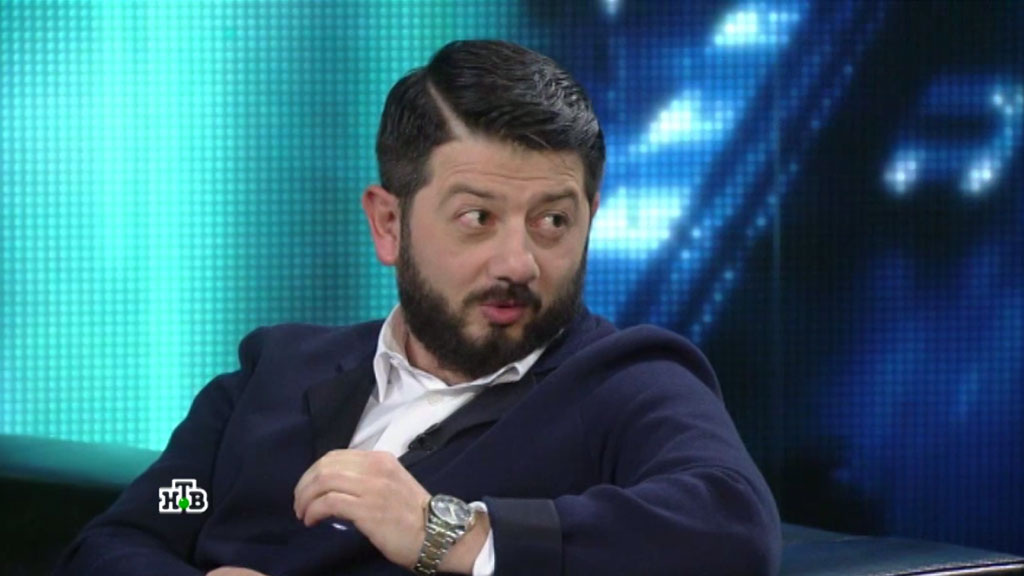    Галустян рассказал, как «пробил двоечку» по лицу «сестры-бомжихи»