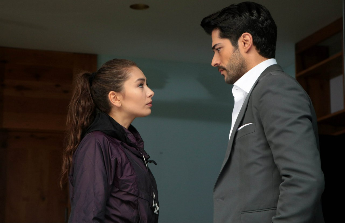 кадр из сериала "Черная любовь"