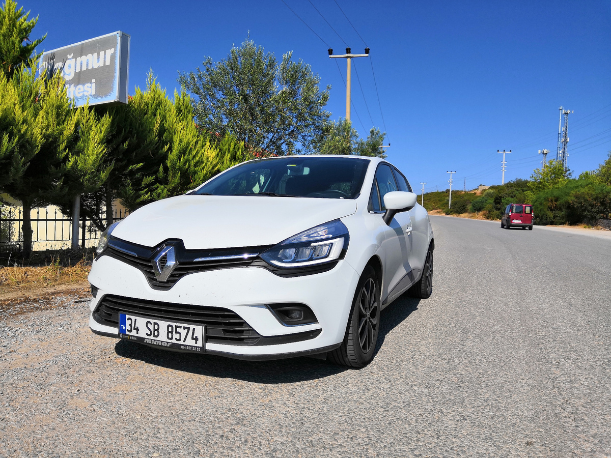 Арендованый Renault Clio