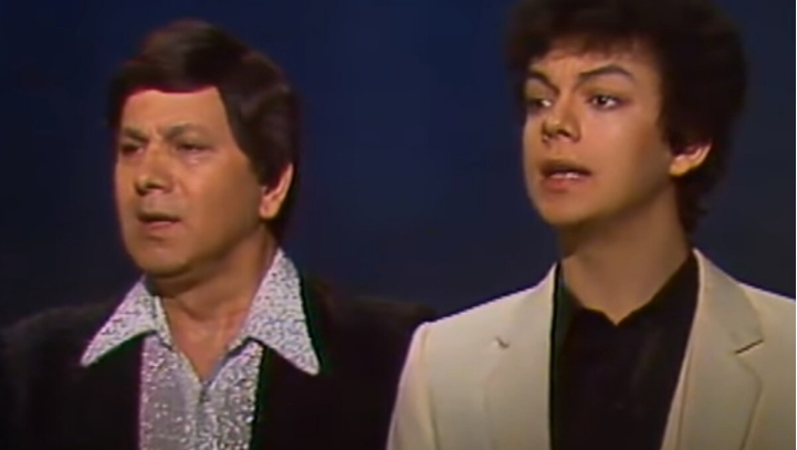 * Отец и сын Киркоровы. Фото со всеми подробностями взято отсюда:⤵️