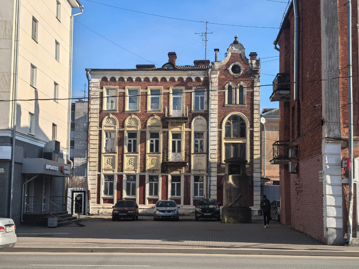 Доходный дом Кербера 1910 года постройки. Сейчас жилой дом