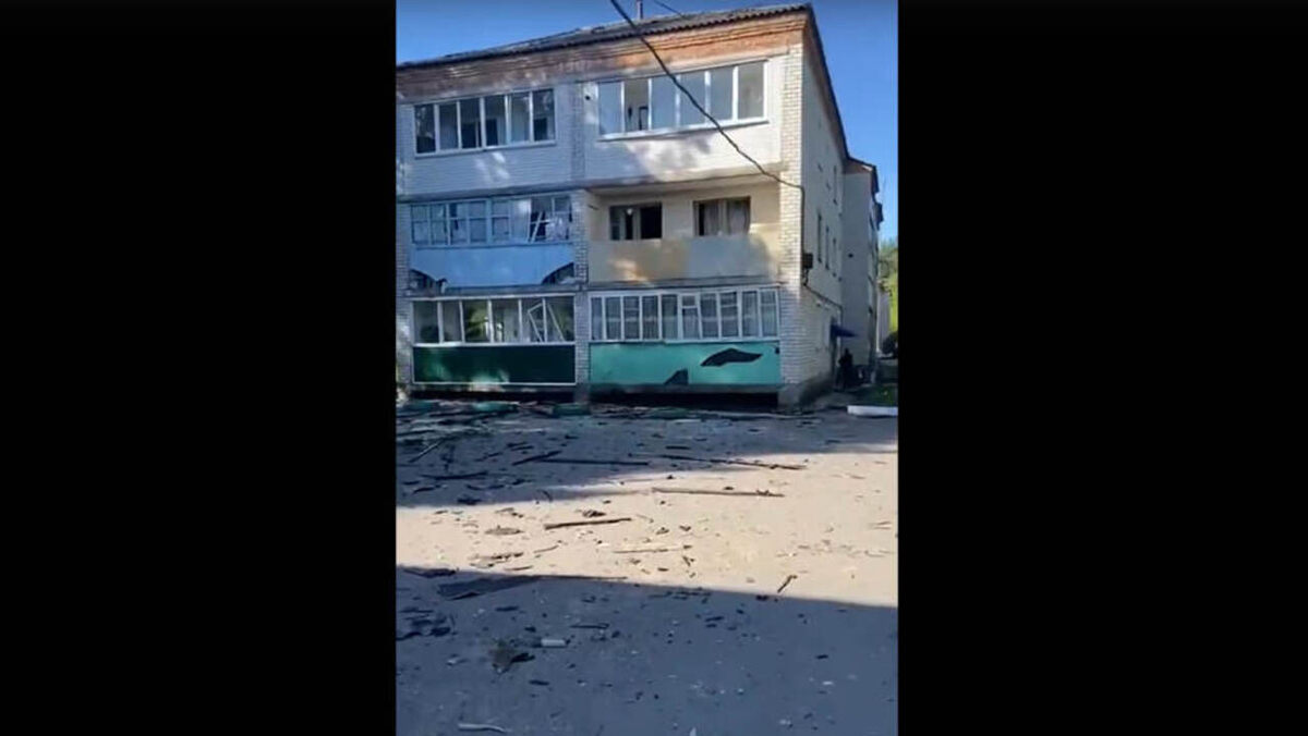    В пригороде Рыльска Курской области начали уборку территории после атаки БПЛА