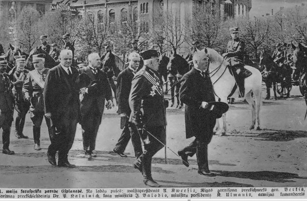 Парад в Риге с участием Карлиса Улманиса 1 мая 1934 года © Sputnik, из архива Михаила Губина