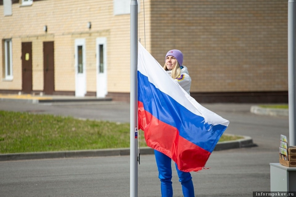 Известная легкоатлетка Наталья Спиридонова поднимет флаг России на эстафете «Псковской правды». Фото: «Псковская правда»