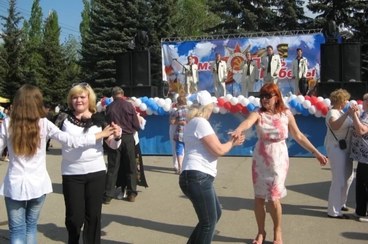    Гордиться и помнить.