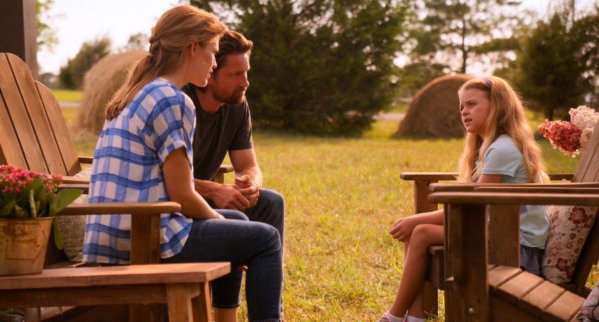 Кадр из фильма "Чудеса с небес" (2016)