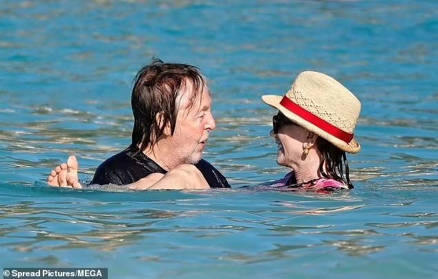 Март 2025. Пол и Нэнси на Сент-Бартс