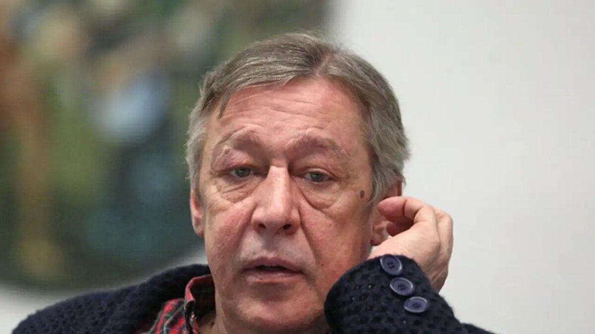    Михаил Ефремов