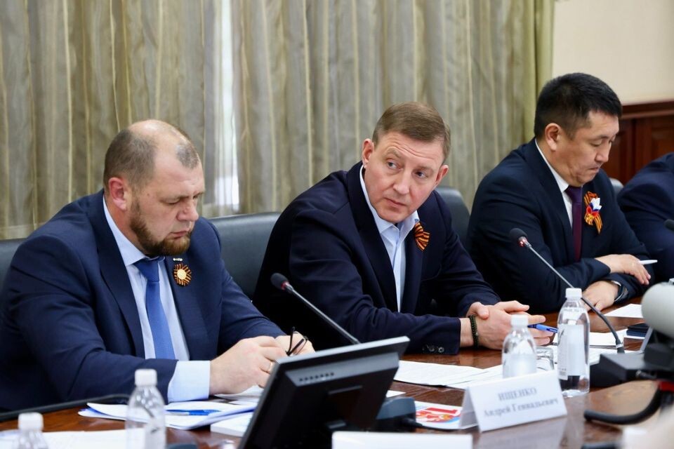    Встреча Андрея Турчака с профсоюзным активом Республики Алтай. Источник: altai-republic.ru