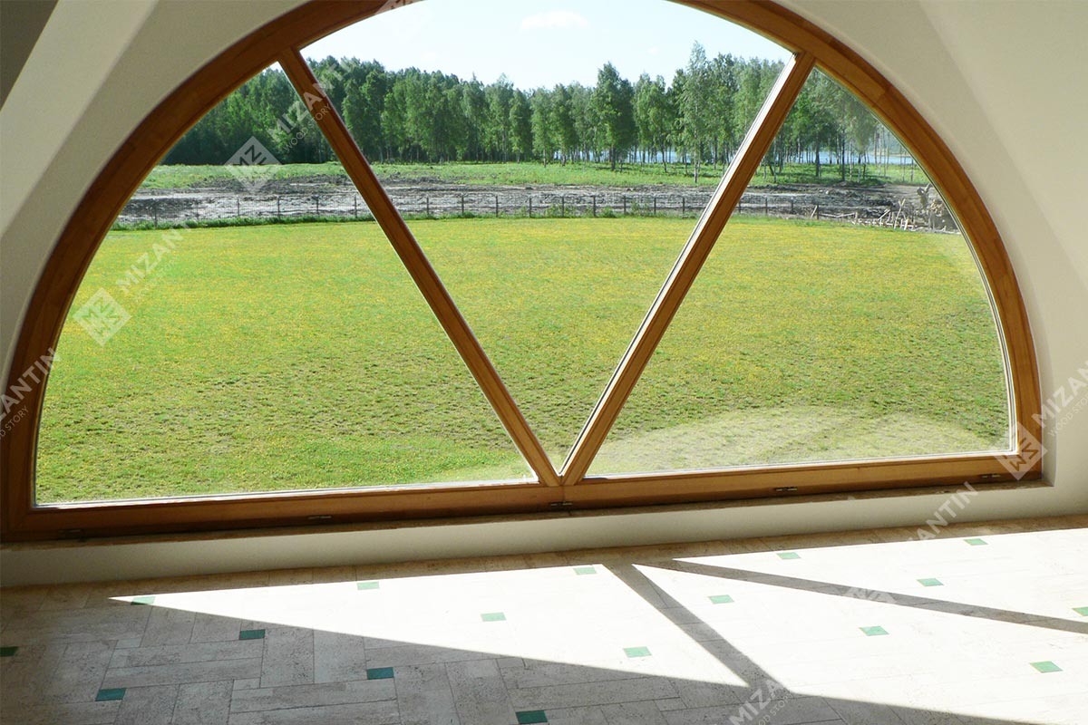 Арочное окно в форме полукруга. производство MIZANTIN