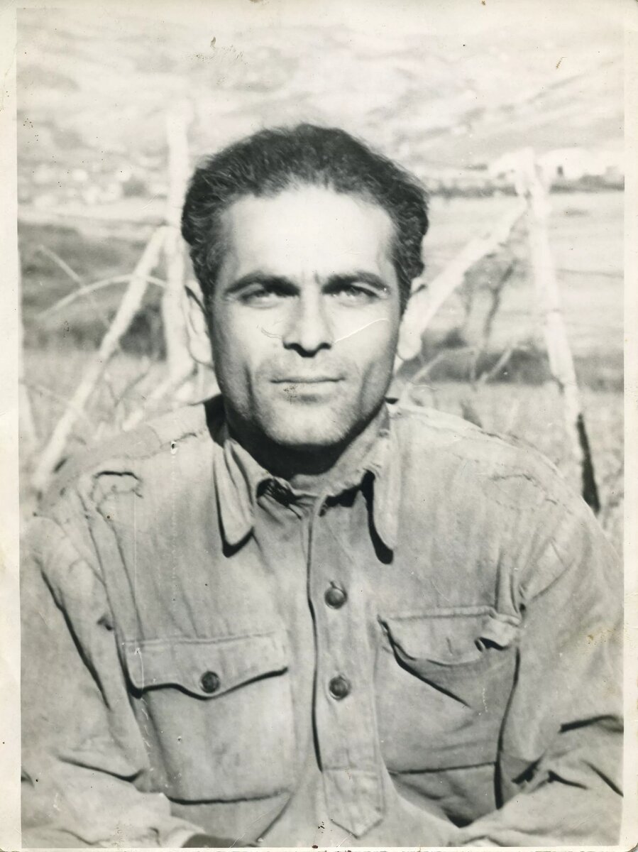 Ветеран ВОВ Чакрян Хорен Абрамович
© Фото : из личного архива Хорена Чакрян