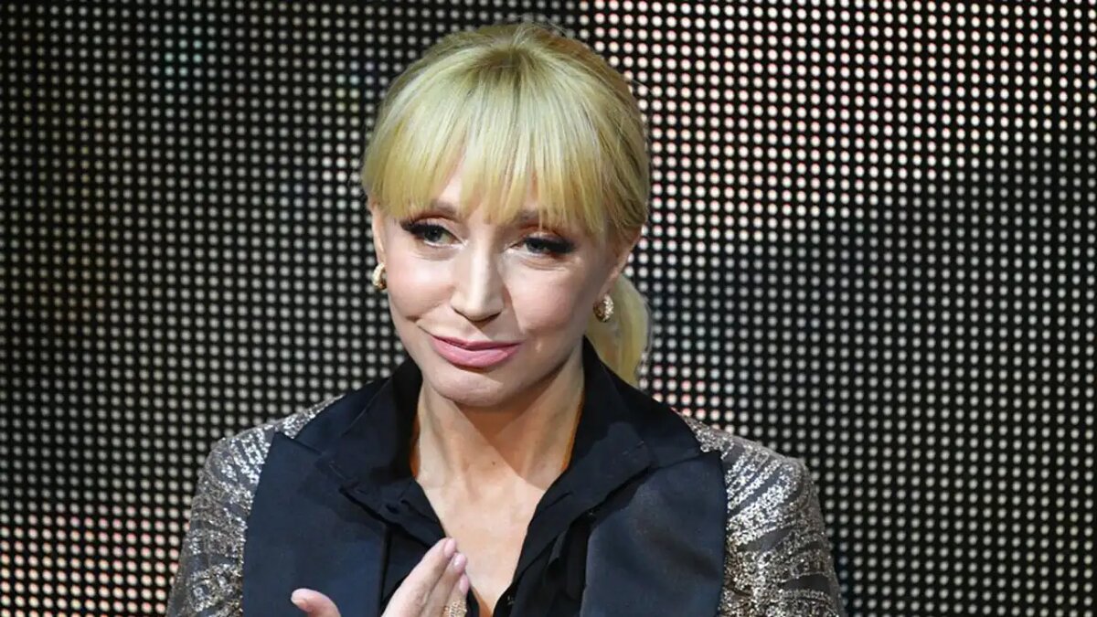    Певица Кристина Орбакайте.