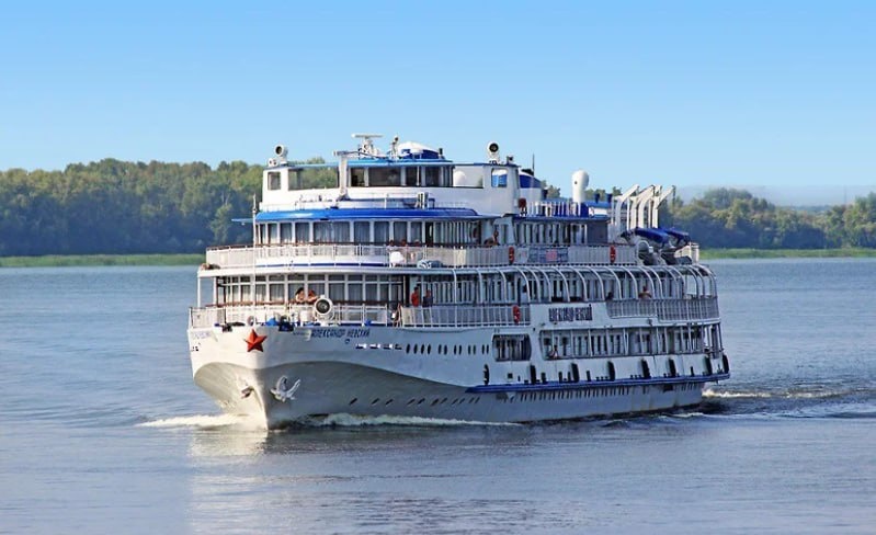 Теплоход «Александр Невский»