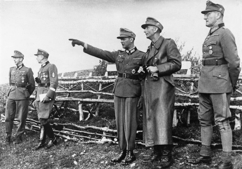 Шёрнер (справа)