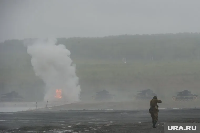 Санинструктор из ХМАО спасла десятки жизней, бросившись с гранатами под танк
Фото: Владимир Жабриков © URA.RU