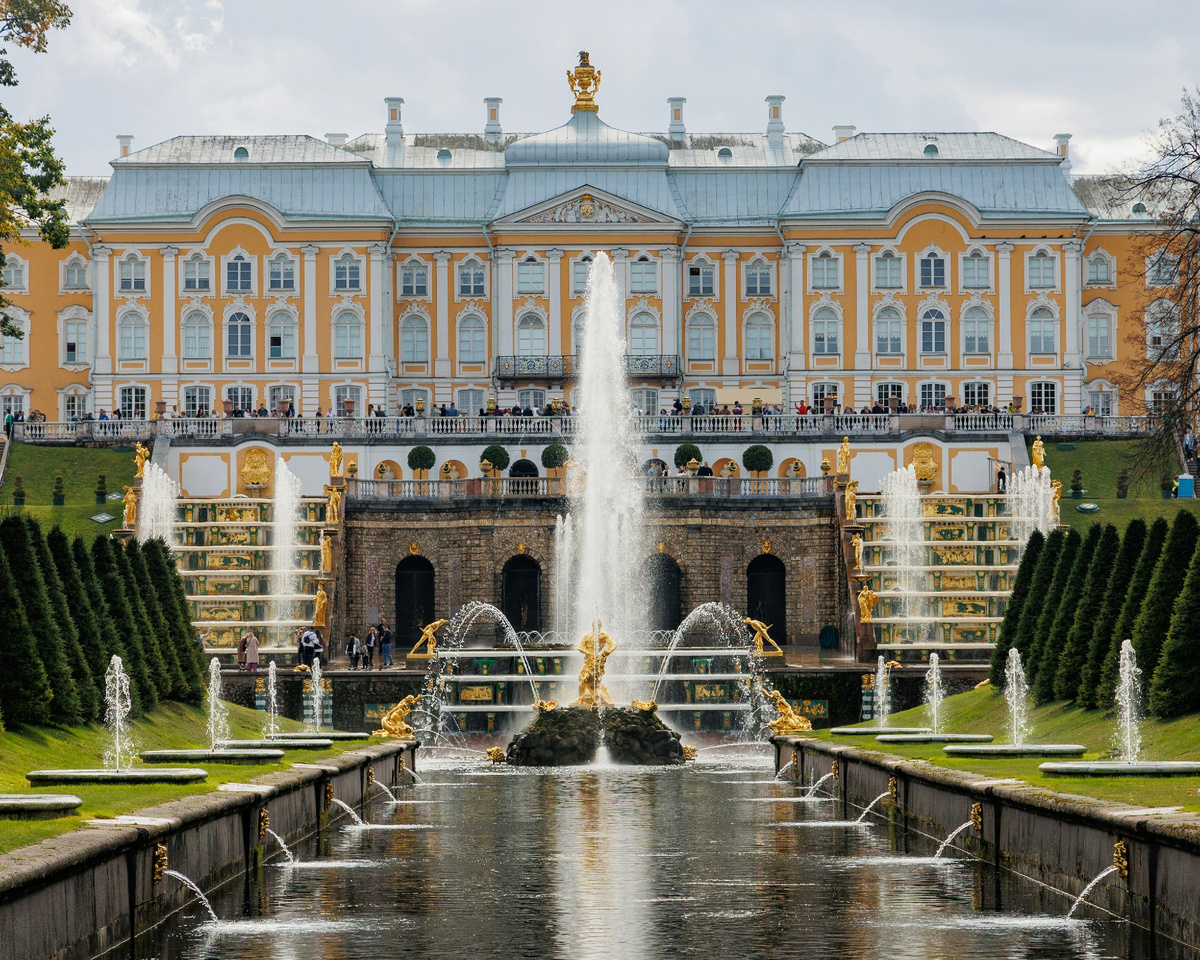 Петергоф. Источник: unsplash.com