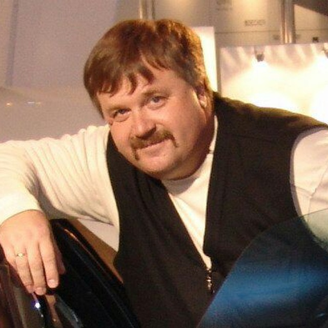 Александр Сучков