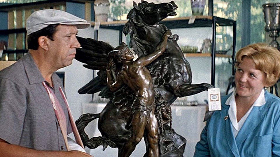 Более чем вековое кочевание кинореквизита по фильмам. История бронзового коня и античного героя.