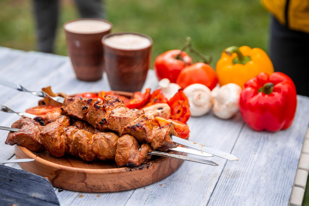    Шашлык 123RF/legion-media.ru