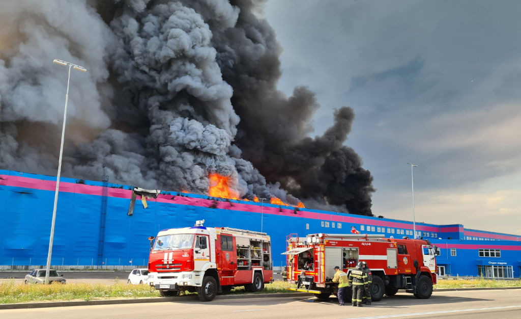 пожар на складе