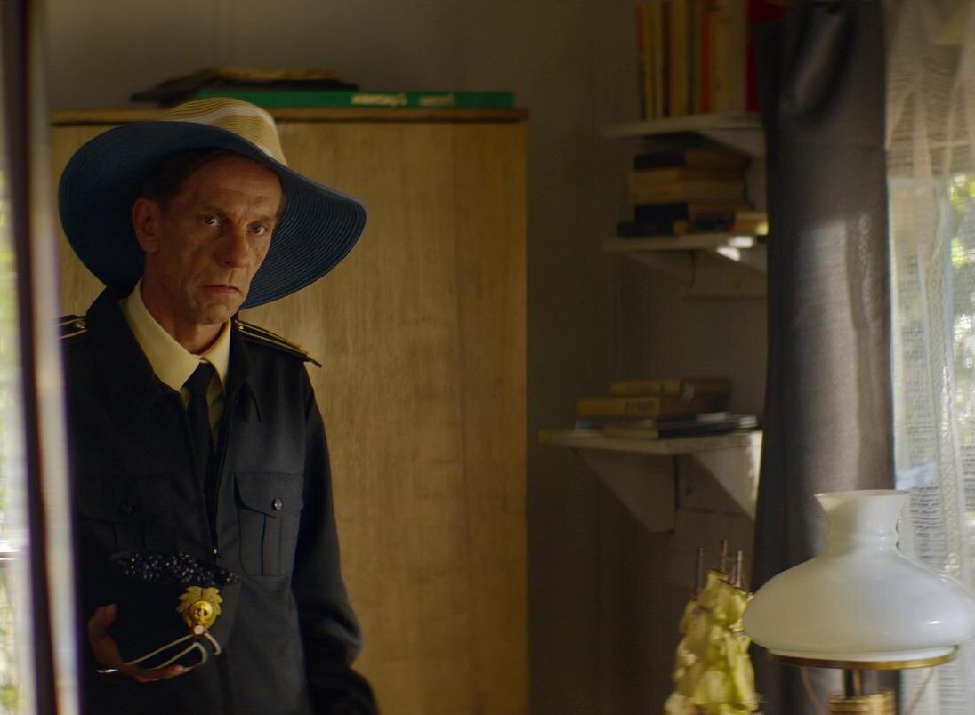 Кадр из фильма "Капитан четвёртого ранга".