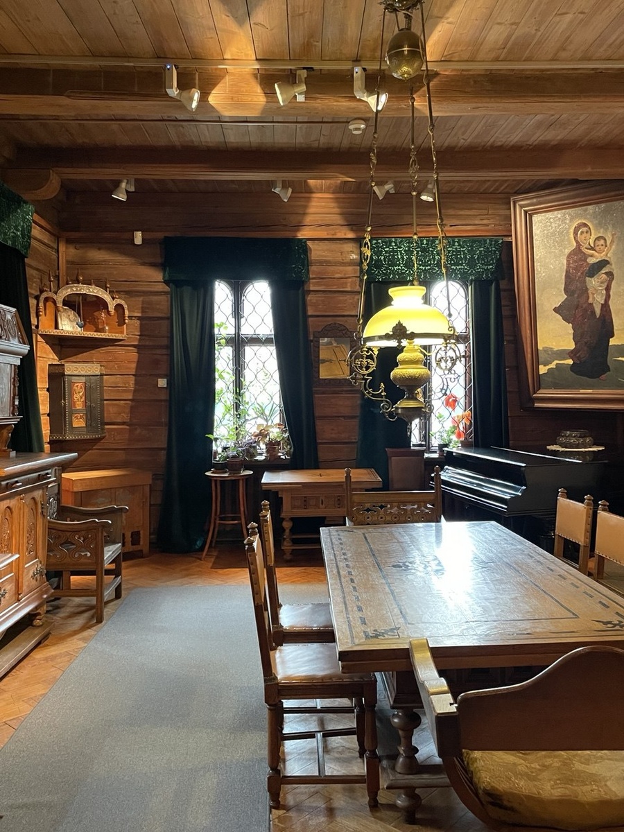 Убранство дома. Личная фотокарточка