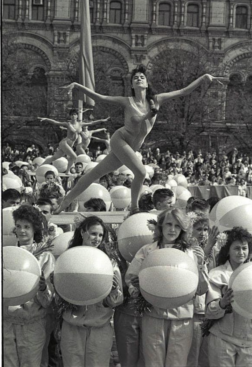 Вторая с права это я