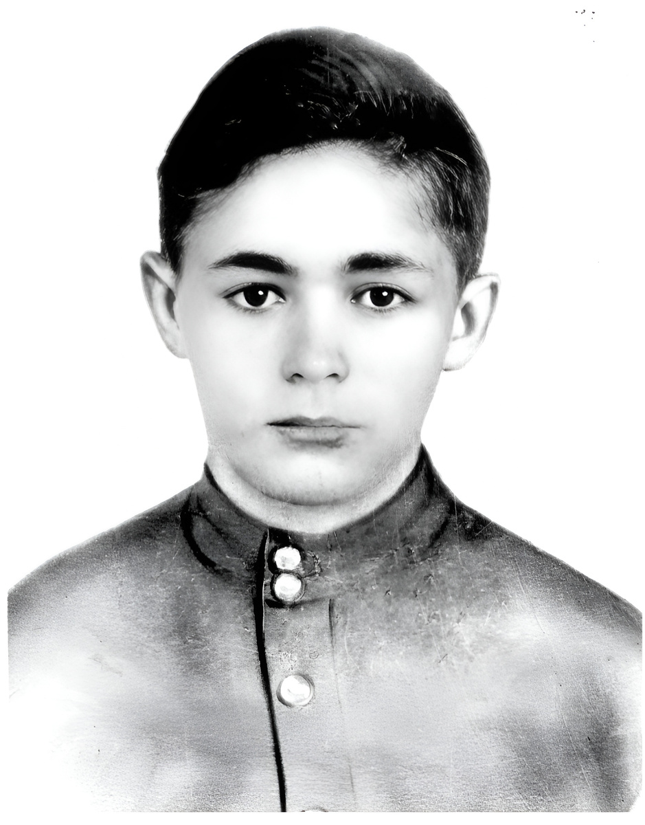 13-летний солдат Володя Султанов