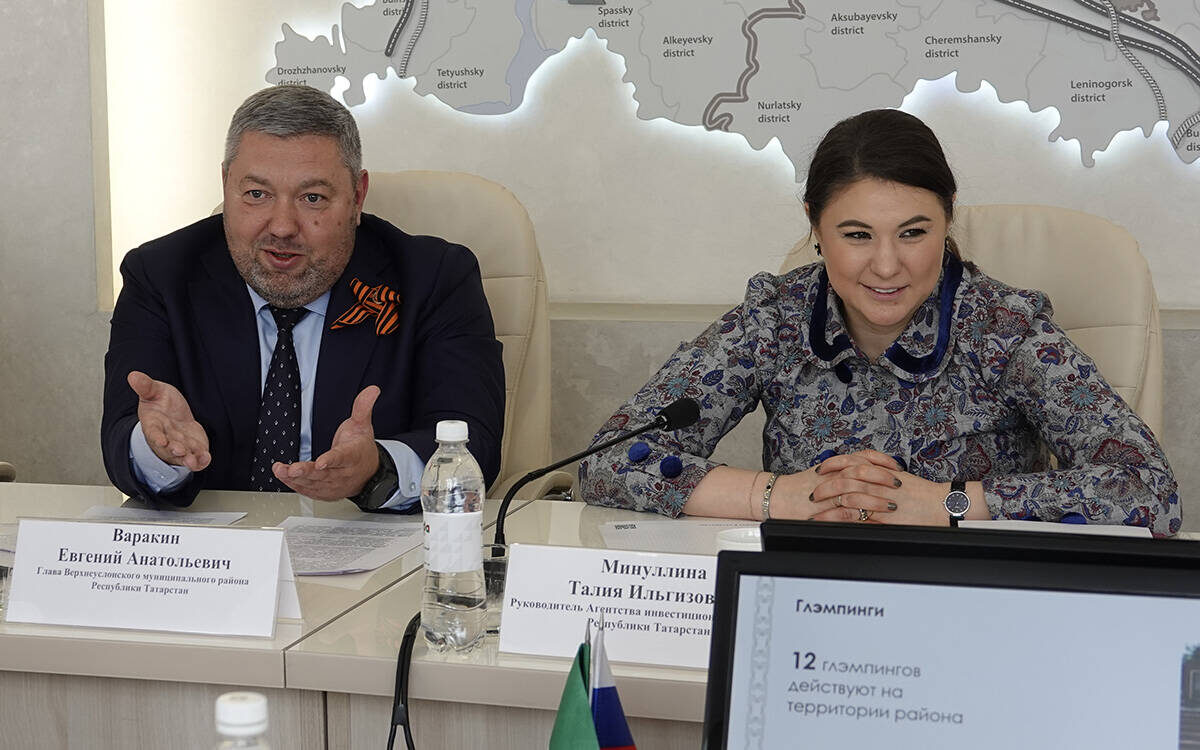 На «Муниципальном часе» в АИР РТ глава Верхнеуслонского района Евгений Варакин предлагал развивать промышленность и обещал лично поддержать сельхозпроизводителейФото: пресс-служба АИР РТ