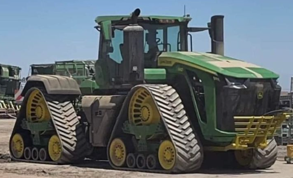 Самый большой в мире трактор John Deere