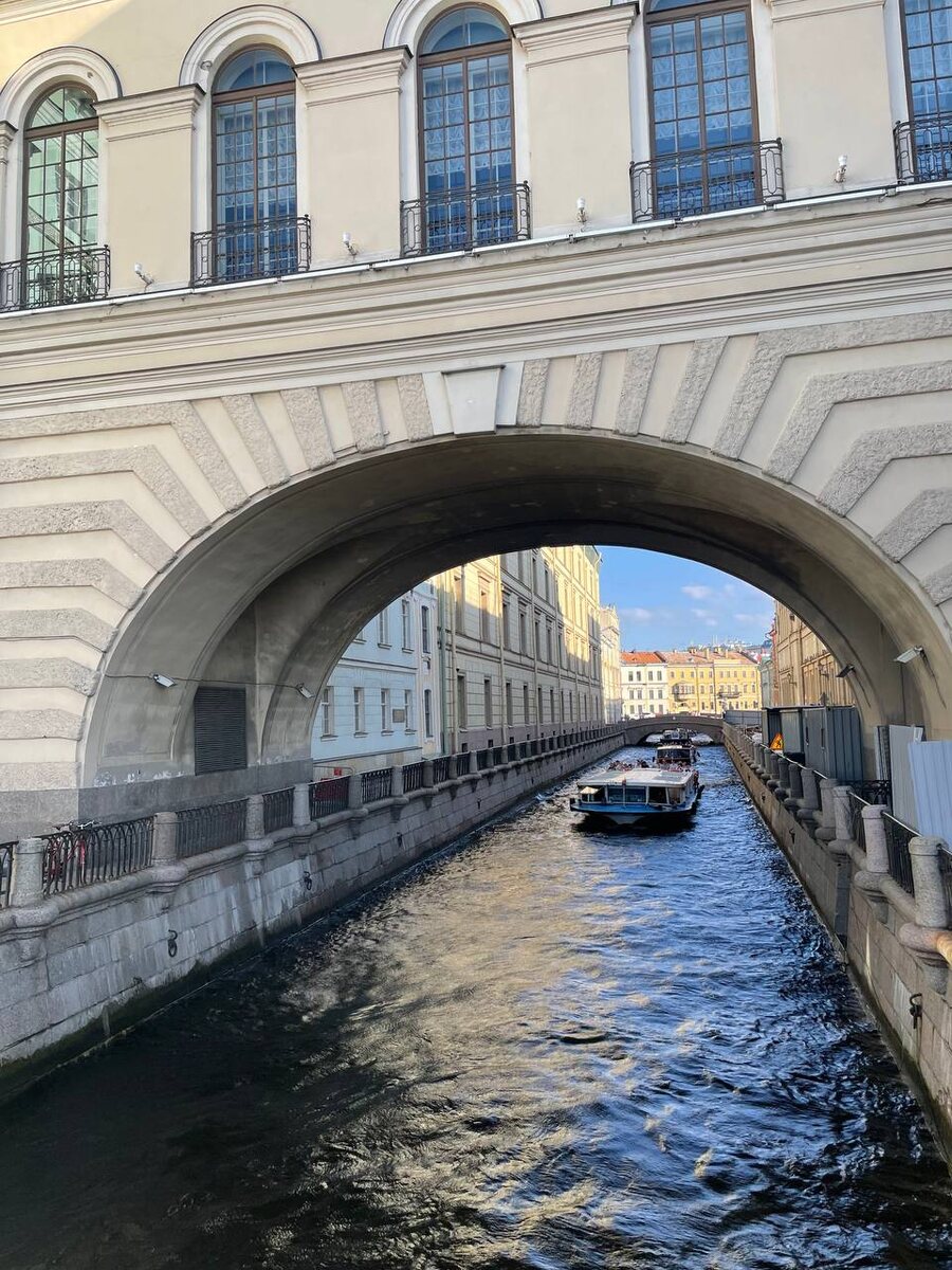 Особенное время в Петербурге