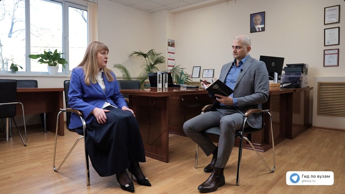 Интервью в Санкт-Петербургском Северо-Западном институте управления РАНХиГС (СЗИУ РАНХиГС): слева – декан факультета экономики и финансов, д.э.н., Каранатова Лариса Геннадиевна, справа – главный редактор СМИ «Гид по вузам», к.п.н., Роман Гетц.