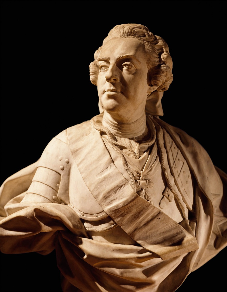 Национальная одержимость Франции этим чудовищем побудила короля Людовика XV, изображенного здесь в виде бюста, вмешаться.