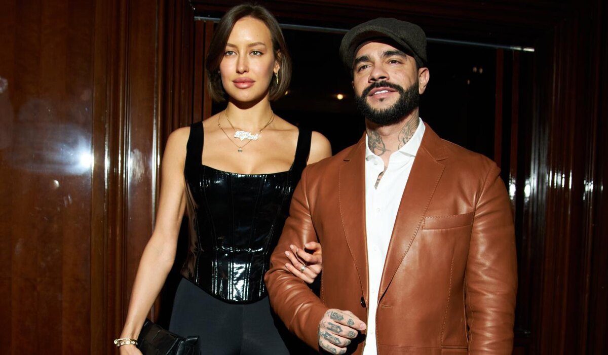     Мама Тимати показала округлившийся живот Валентины Ивановой