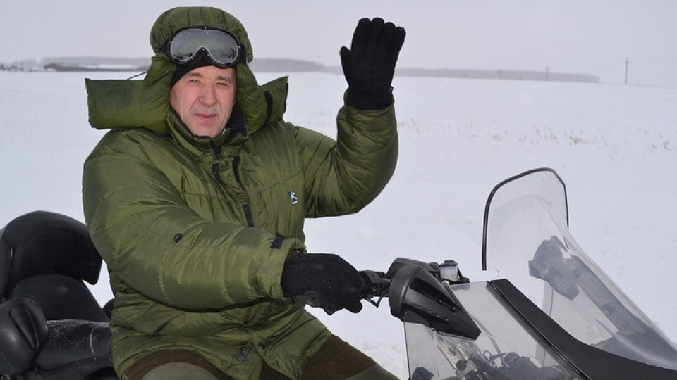 В Новосибирской области собака привела помощь к хозяину, провалившемуся под лед