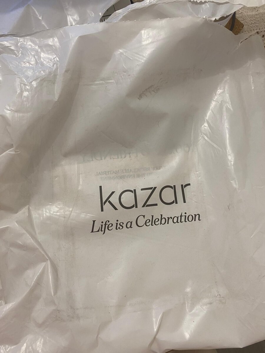 Жизнь - это праздник - гласит слоган компании. С такой-то доставкой до праздника можно не дожить.