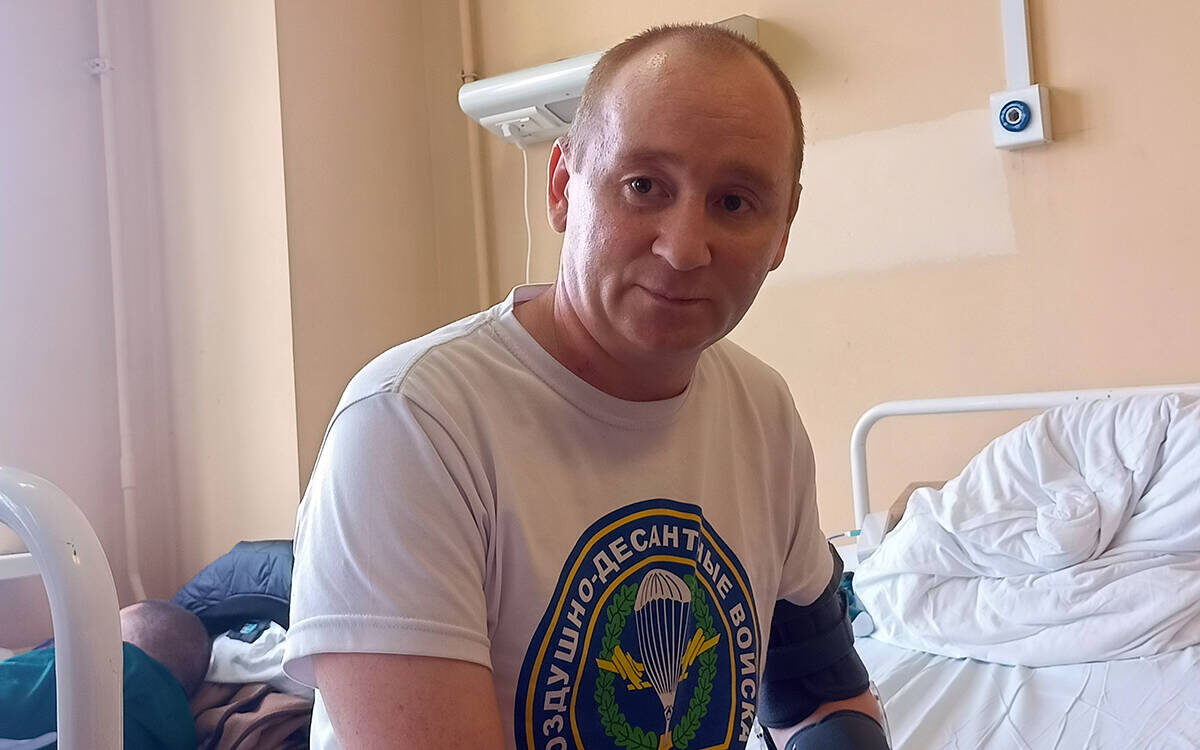 Владилен Гатиятулин: «Это мое пятое ранение. Первое – осколок пробил руку, второе – ранение ноги, третье – подрыв на мине, четвертое – ранение в спину, пятое ранение – в сердце, самое тяжелое»Фото: © Роман Баданов / «Татар-информ»