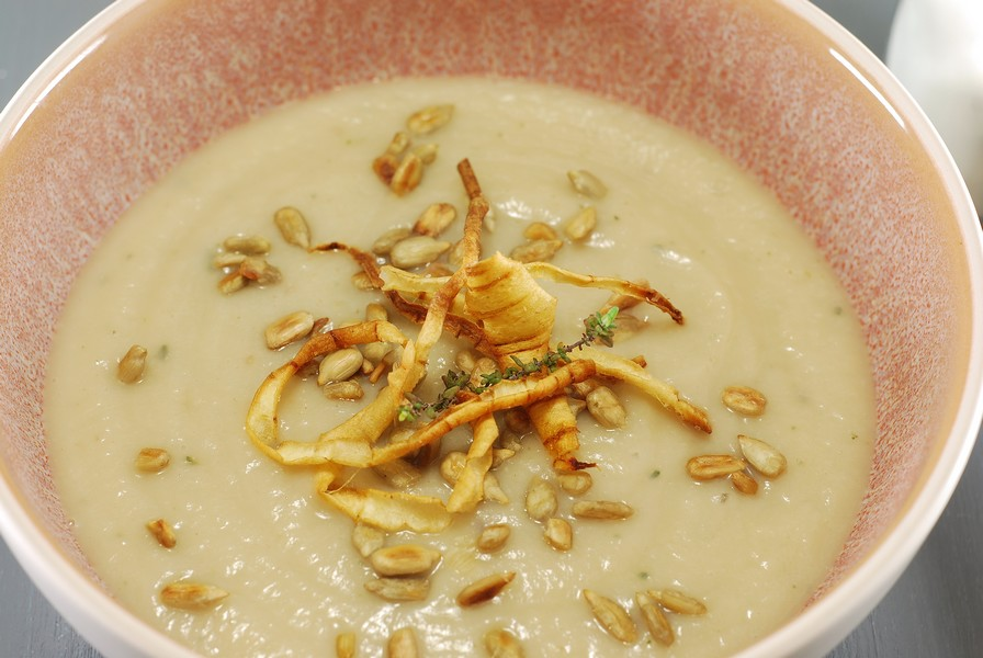 А это суп-пюре из пастернака, о котором в статье речь