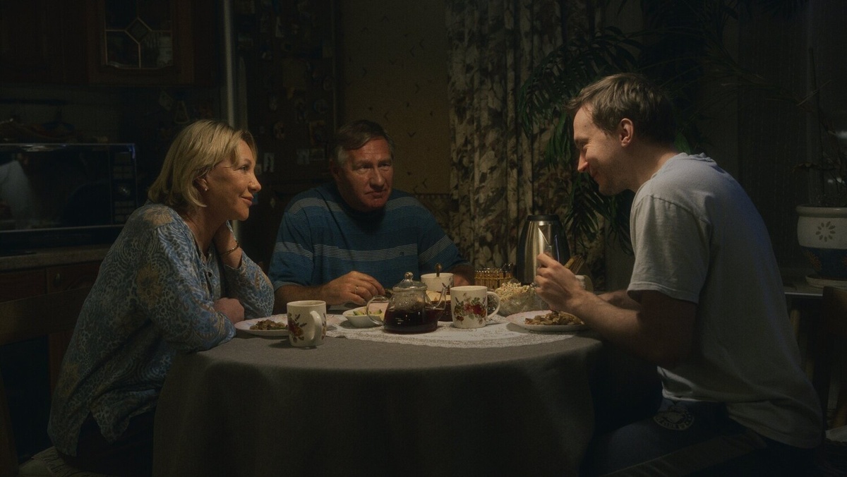 Кадр из фильма «Свет», 2023 год, режиссер Антон Коломейц