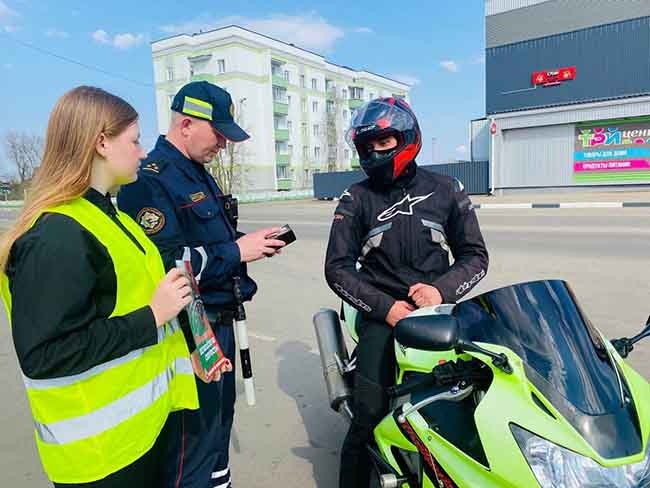Накануне проанонсированного на начало мая официального открытия мотосезона Госавтоинспекция сыграла на опережение, проведя акцию «Мотоциклист» с акцентом на разъяснительной работе