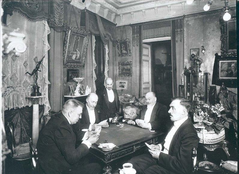 Игра в карты в петербургском английском собрании